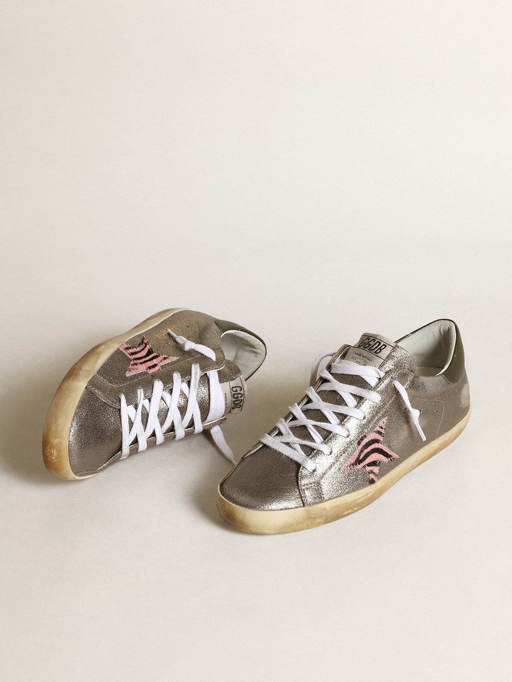 Super-Star LTD in gray laminated suede with a pony skin star| Golden Goose