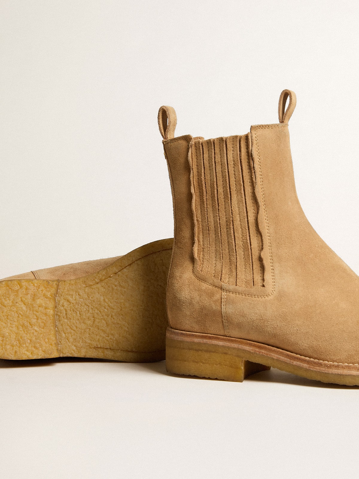 Chelsea boots in suede tobacco| Golden Goose