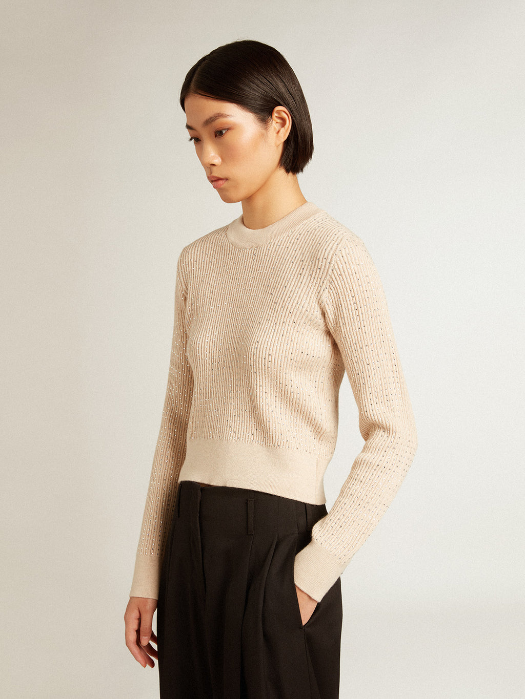 Cropped round-neck sweater in beige wool with all-over crystals| Golden Goose