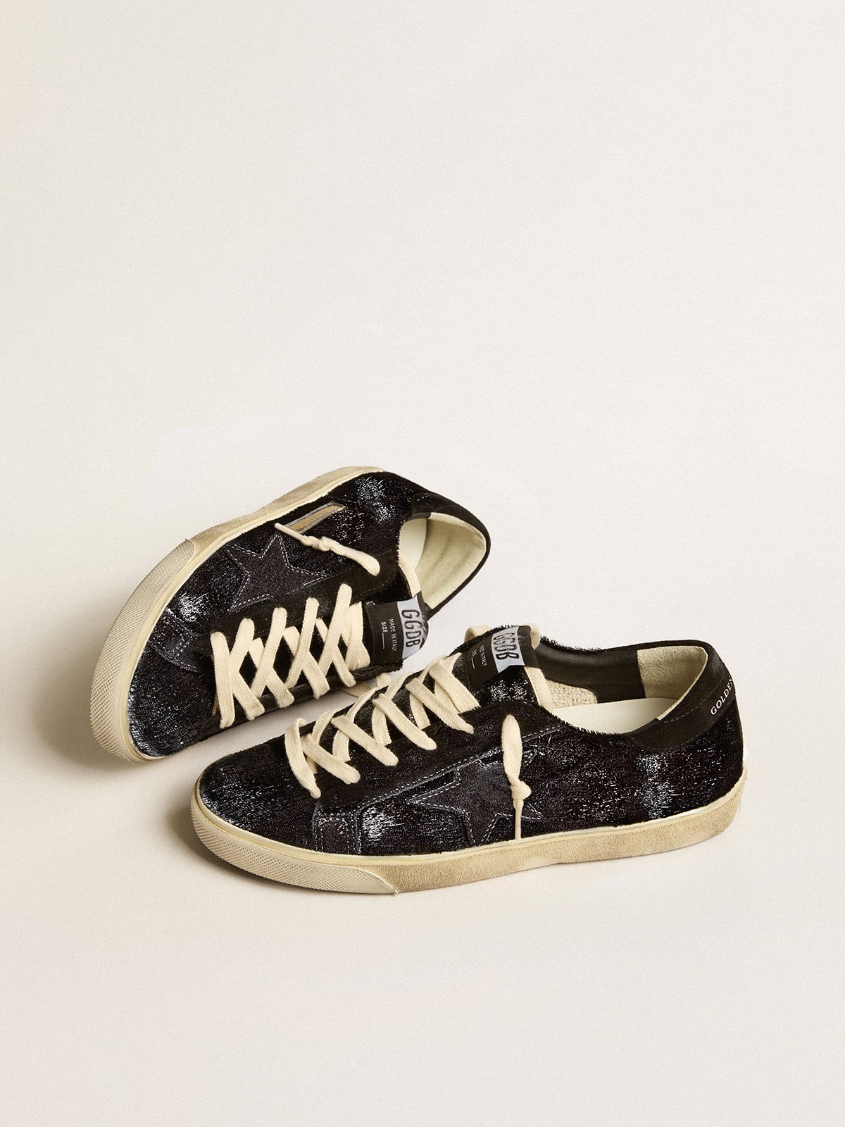 Women's Super-Star in black velvet and suede with black suede star| Golden Goose
