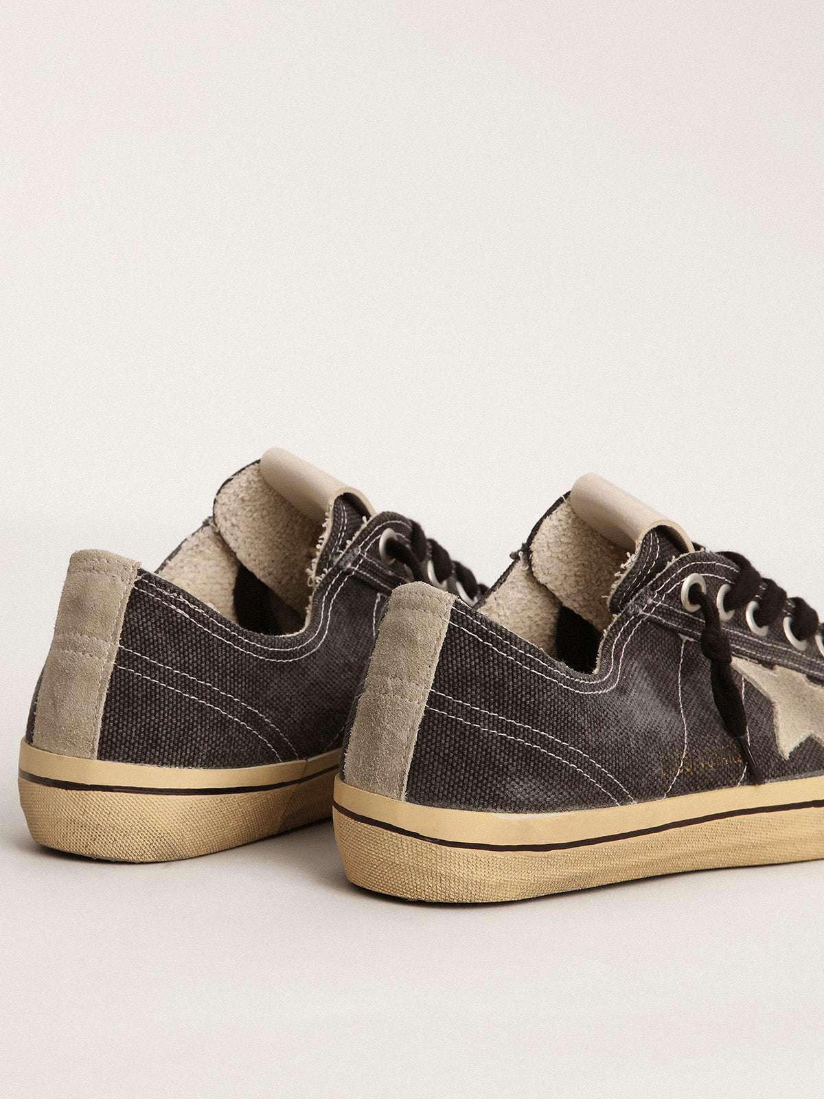 Women's V-Star LTD in black canvas with ice-gray star and heel| Golden Goose