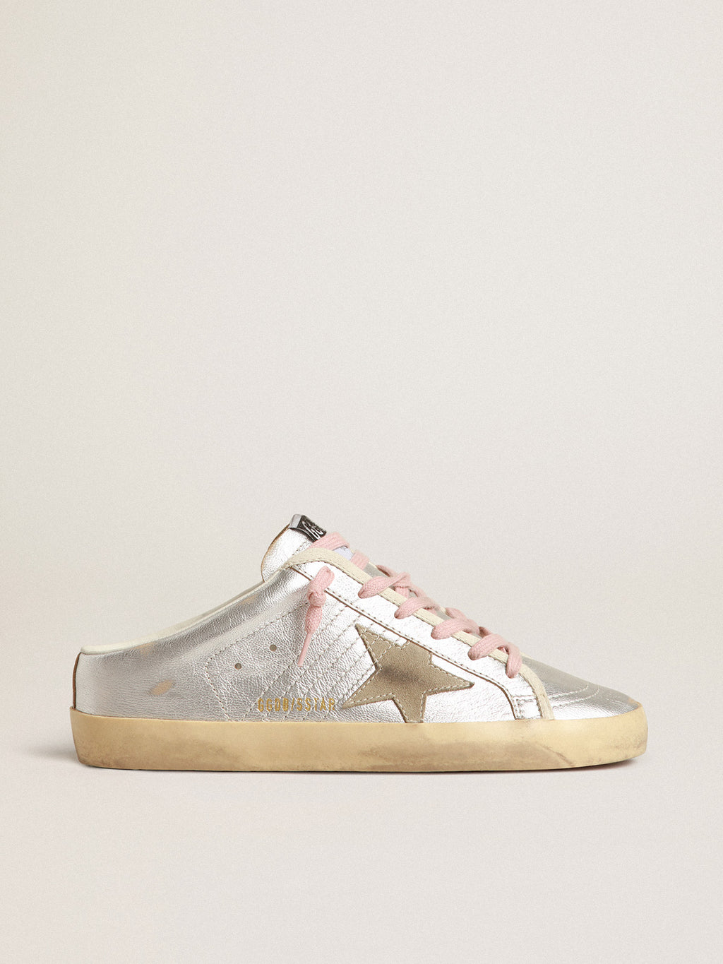 Super-Star Sabots in silver metallic leather with suede star| Golden Goose