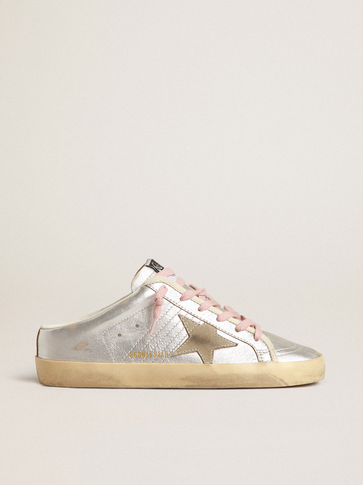Super-Star Sabots in silver metallic leather with suede star| Golden Goose