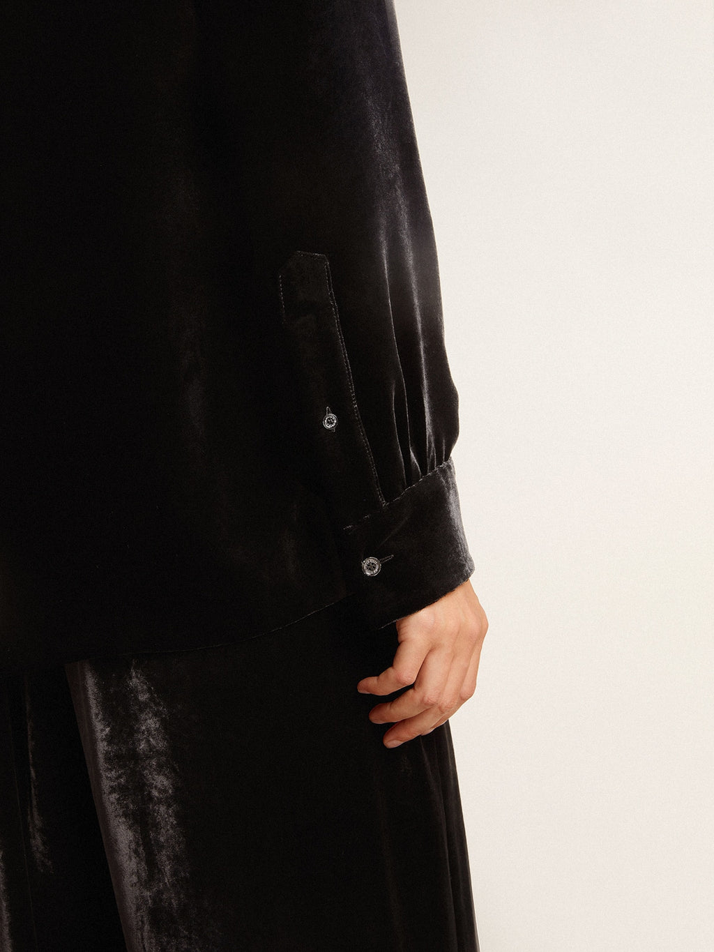 Velvet-effect black shirt with embroidery| Golden Goose