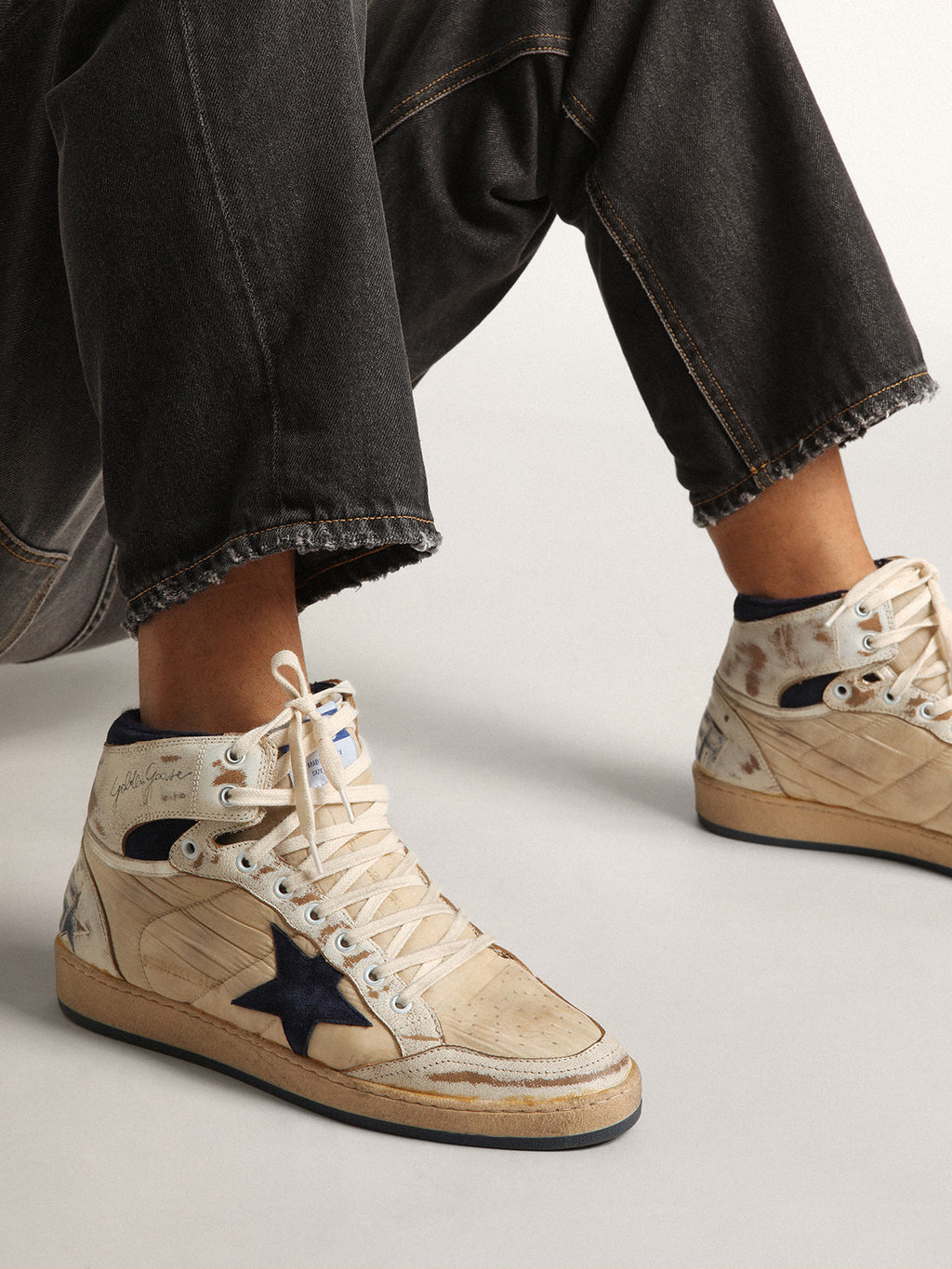 Men's Sky-Star in cream-colored nylon and leather with blue suede star| Golden Goose