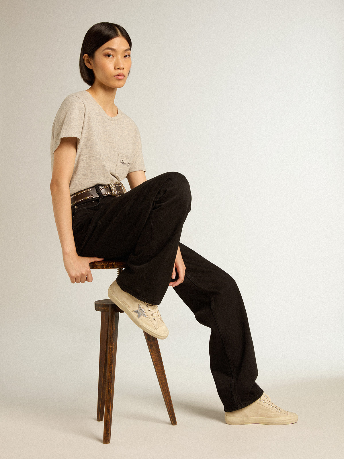 Women's V-Star in pearl suede with silver metallic leather star| Golden Goose