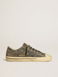 Men's V-Star in black suede with black leather star| Golden Goose