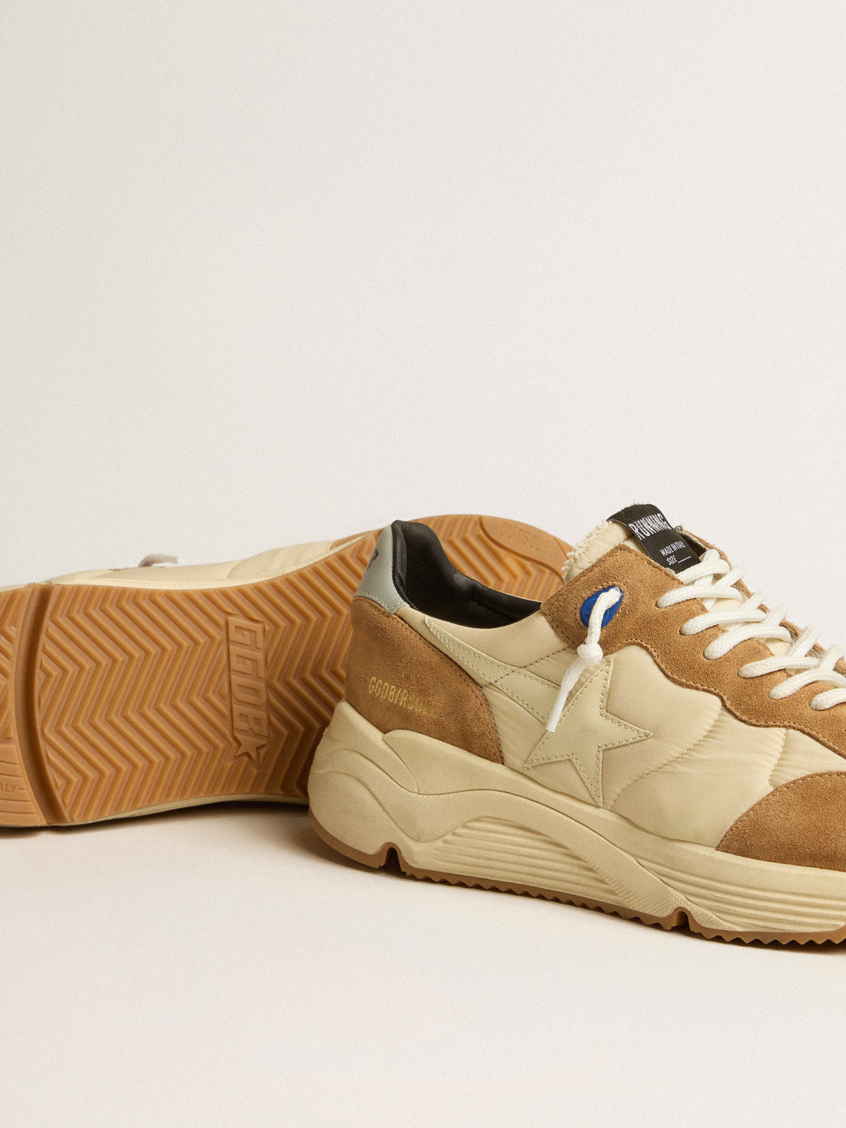 Running Sole in ivory nylon and tobacco suede with ivory leather star| Golden Goose