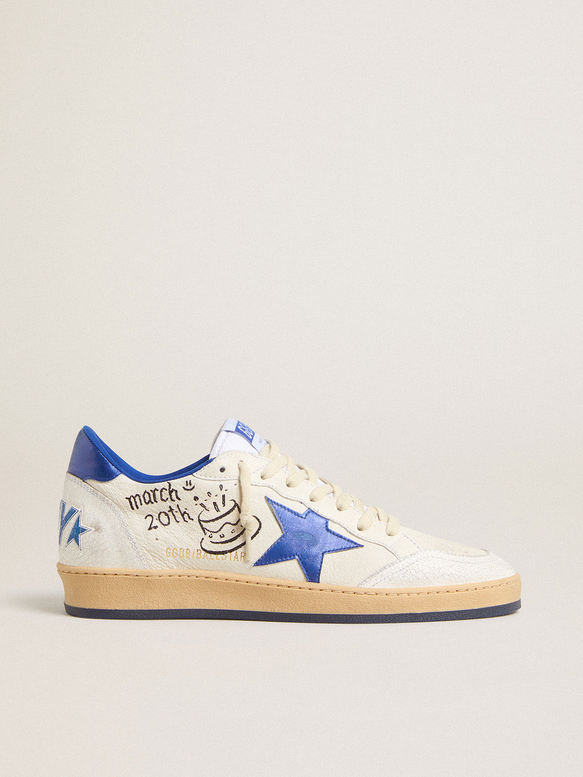 Ball Star Wishes in white nappa leather with a bright blue star and heel tab| Golden Goose