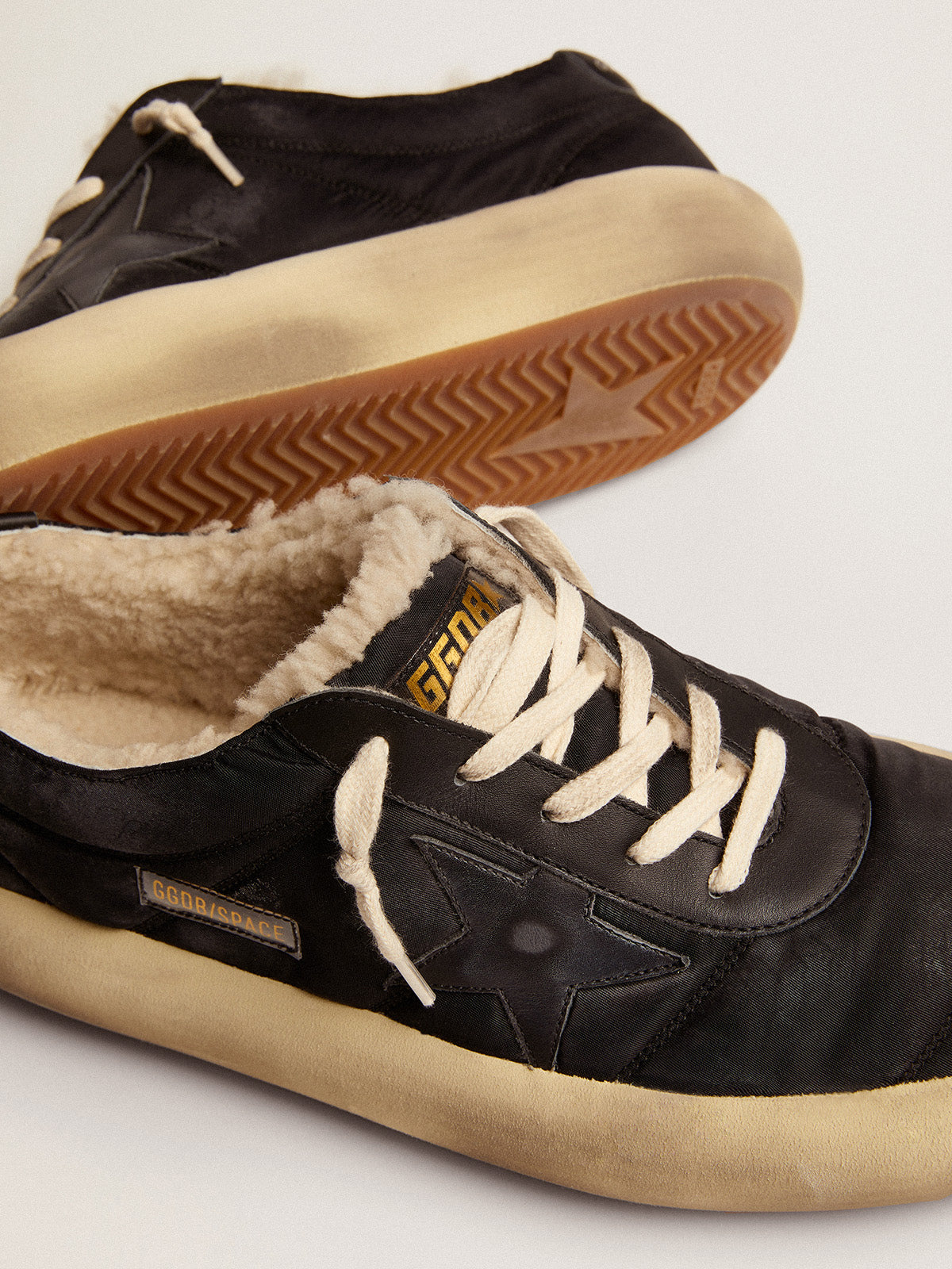Women's Space-Star shoes in quilted black nylon with shearling lining| Golden Goose