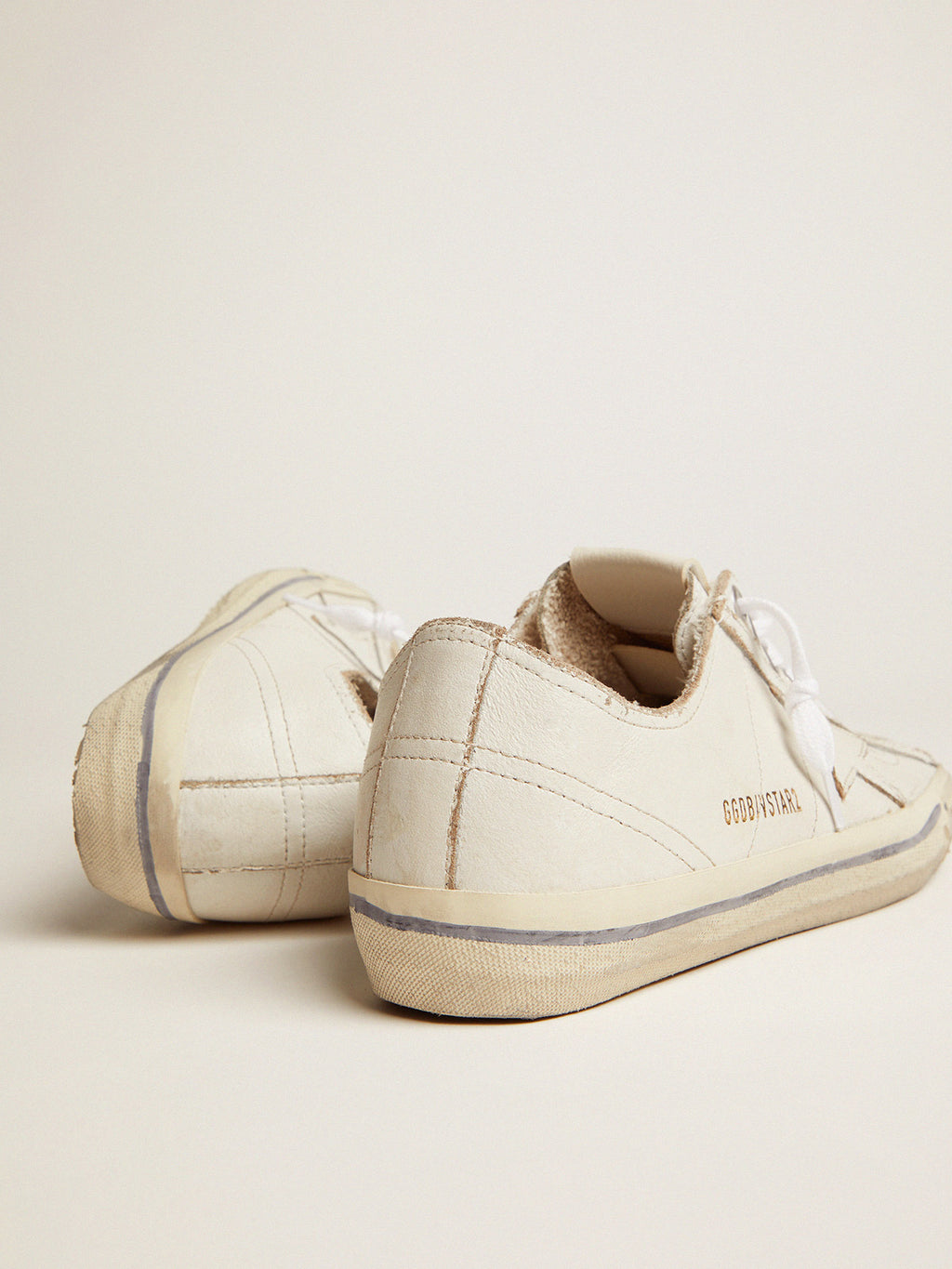 Women's V-Star in vintage effect leather| Golden Goose