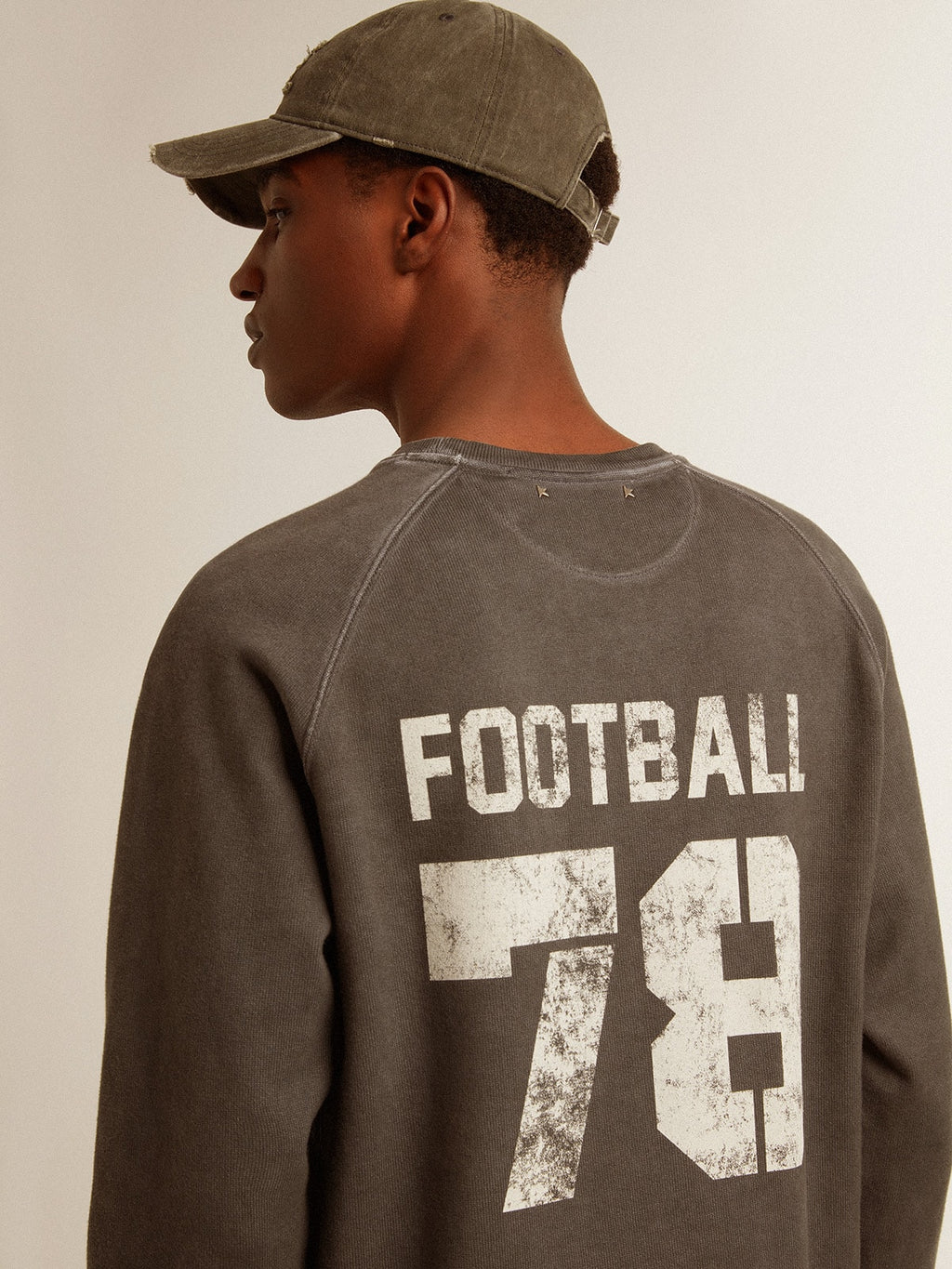 Men's crew-neck T-shirt in anthracite gray cotton with logo on the back