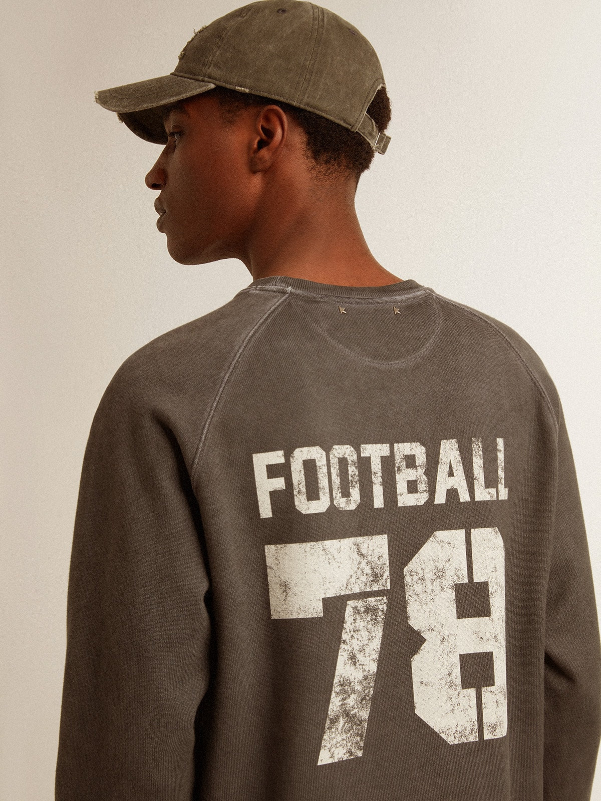 Men's crew-neck T-shirt in anthracite gray cotton with logo on the back