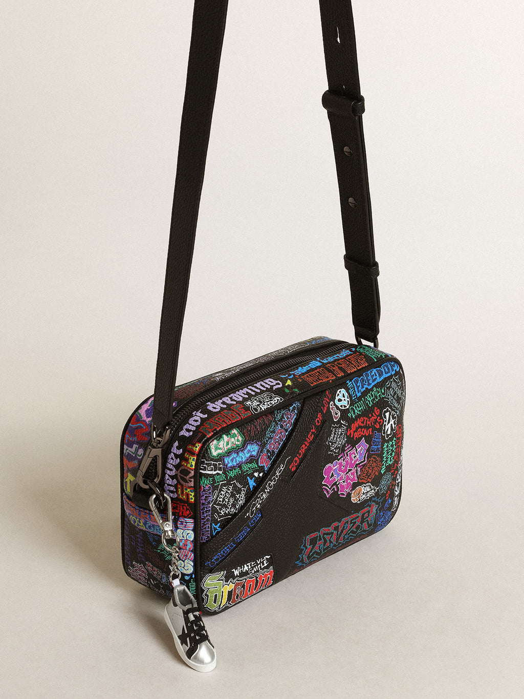 Women's Star Bag in black hammered leather with multicolor print| Golden Goose