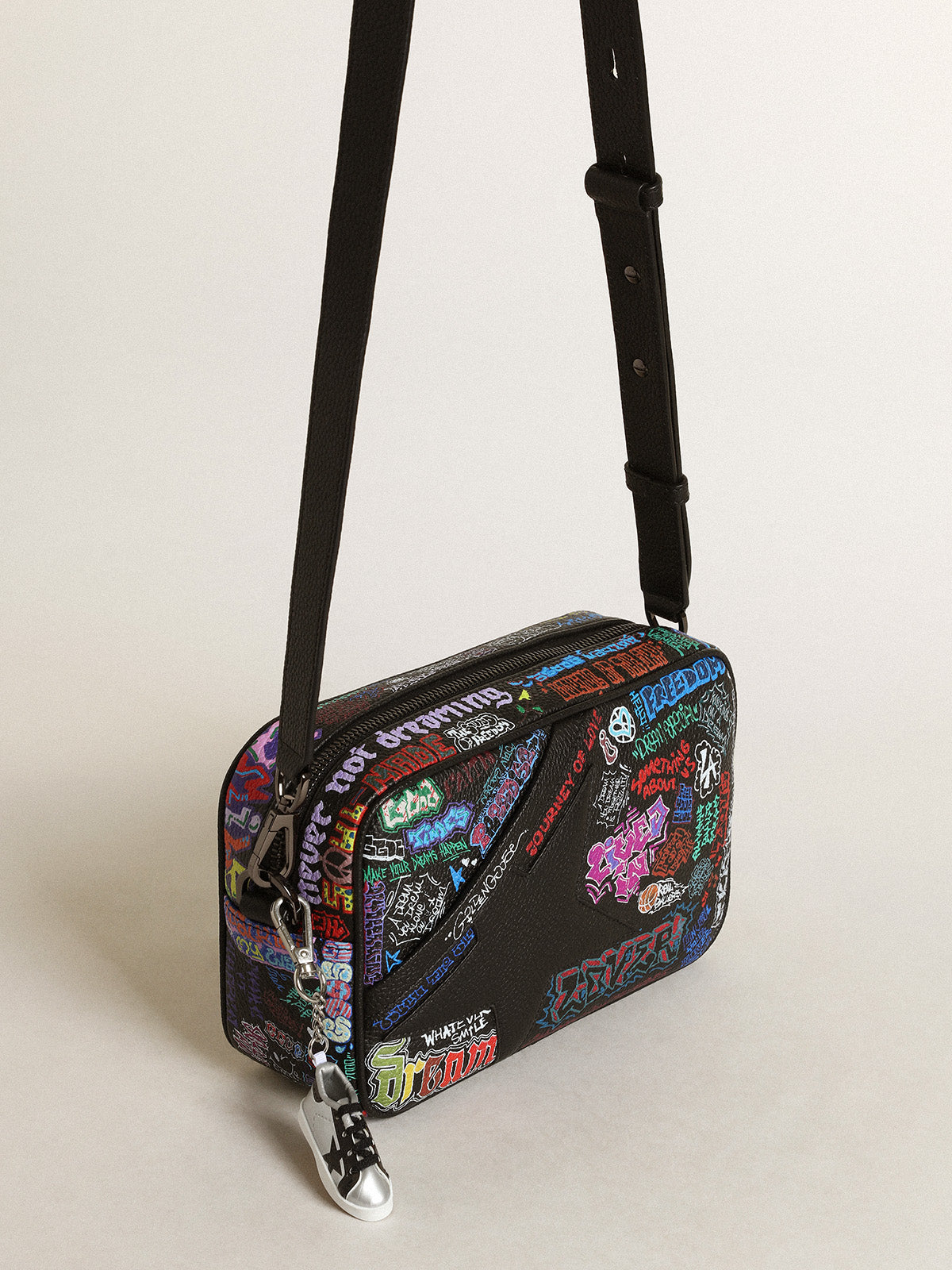 Women's Star Bag in black hammered leather with multicolor print| Golden Goose
