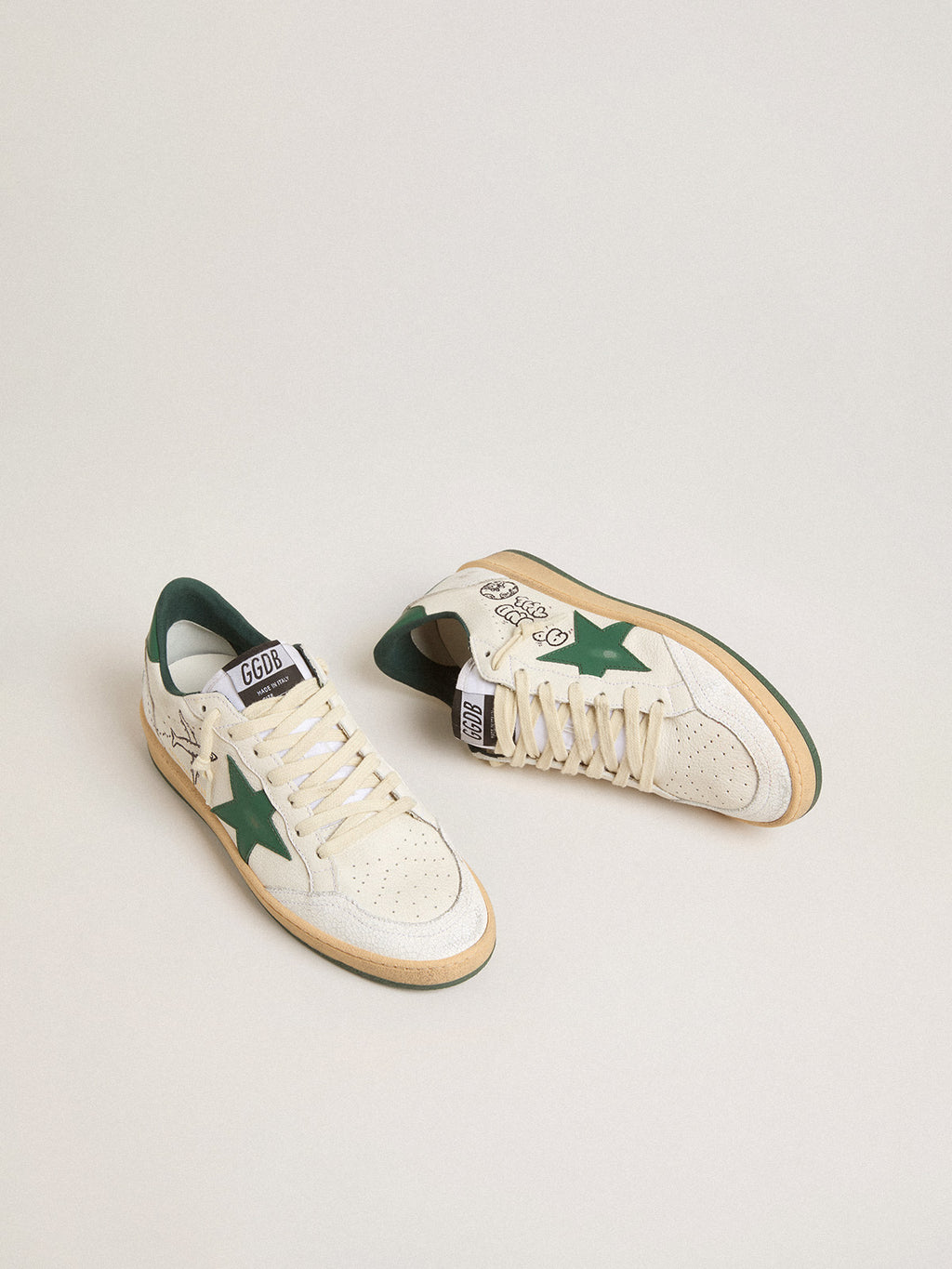 Ball Star Wishes in white nappa leather with green leather star and heel tab| Golden Goose