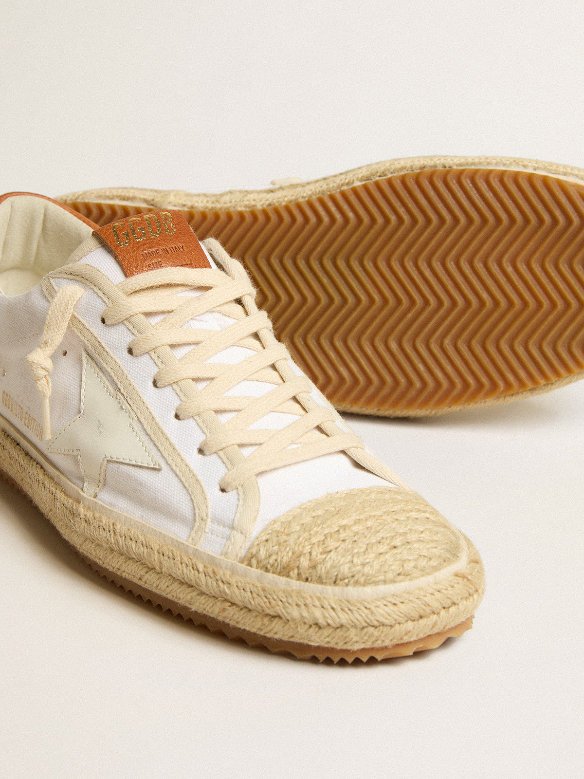 Women's Super-Star LTD in canvas with white leather star and raffia toe| Golden Goose