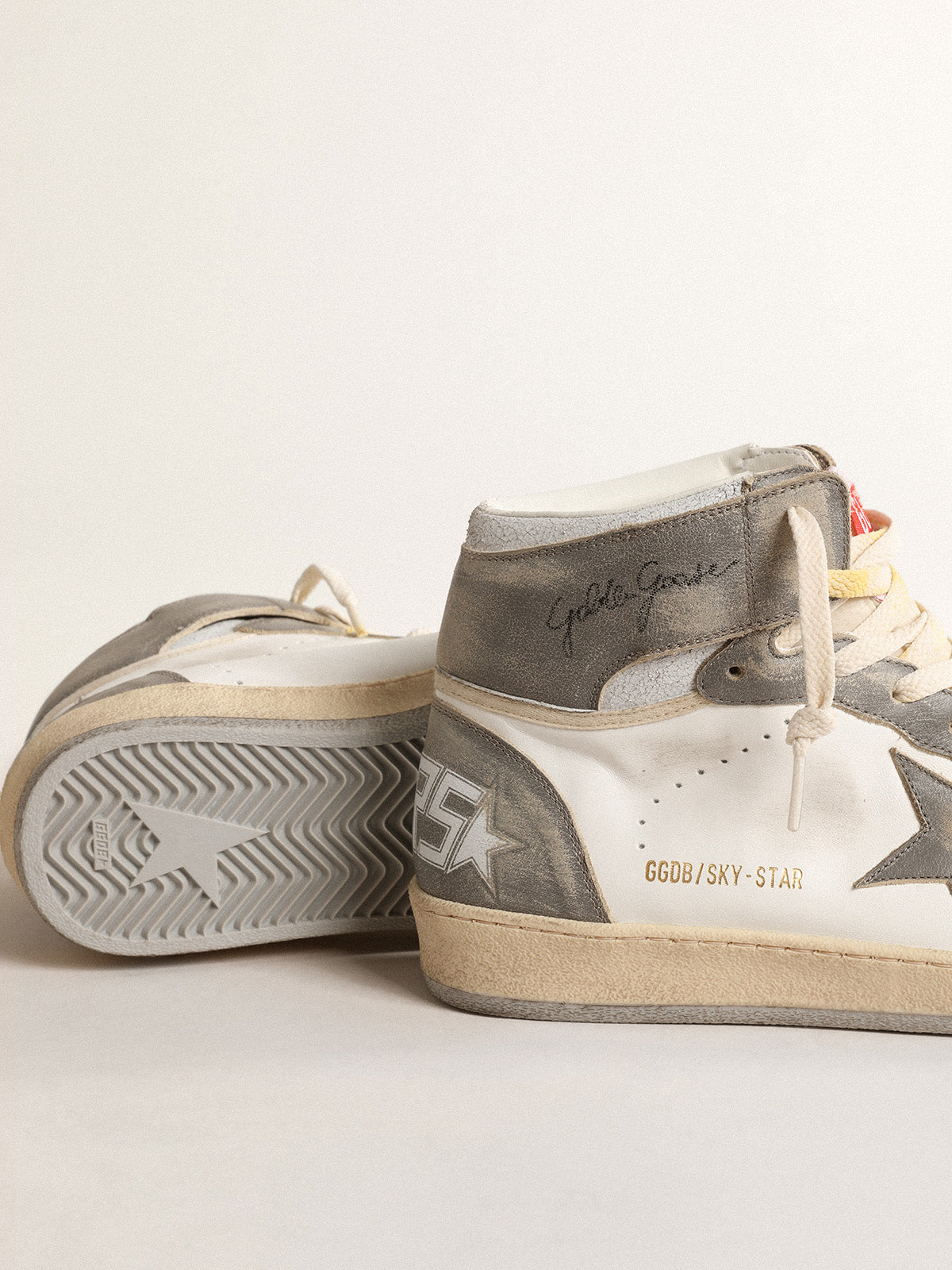 Sky-Star in white nappa leather with faded gray leather inserts| Golden Goose