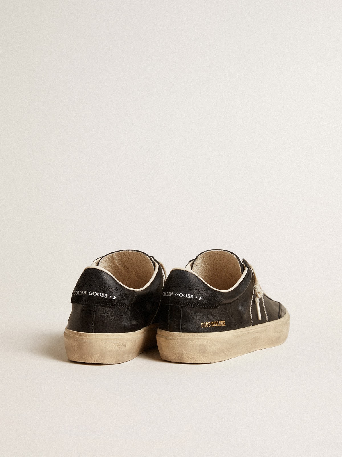 Men's Soul Star in black bio-based nappa| Golden Goose