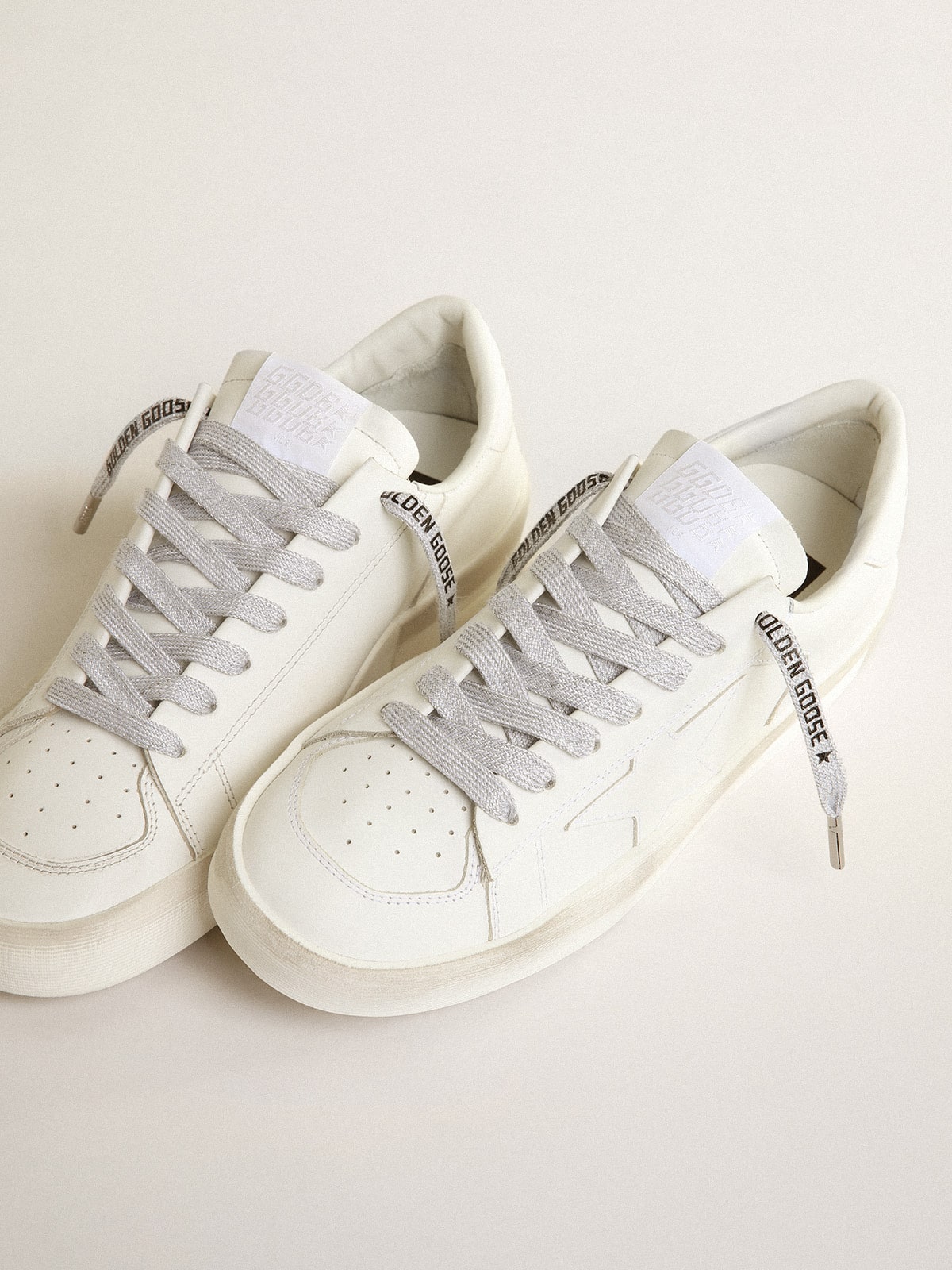 Gray cotton laces with contrasting black logo| Golden Goose