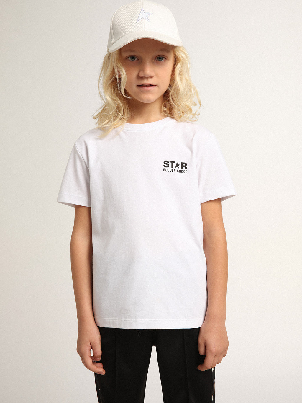 White T-shirt with contrasting black logo and star| Golden Goose