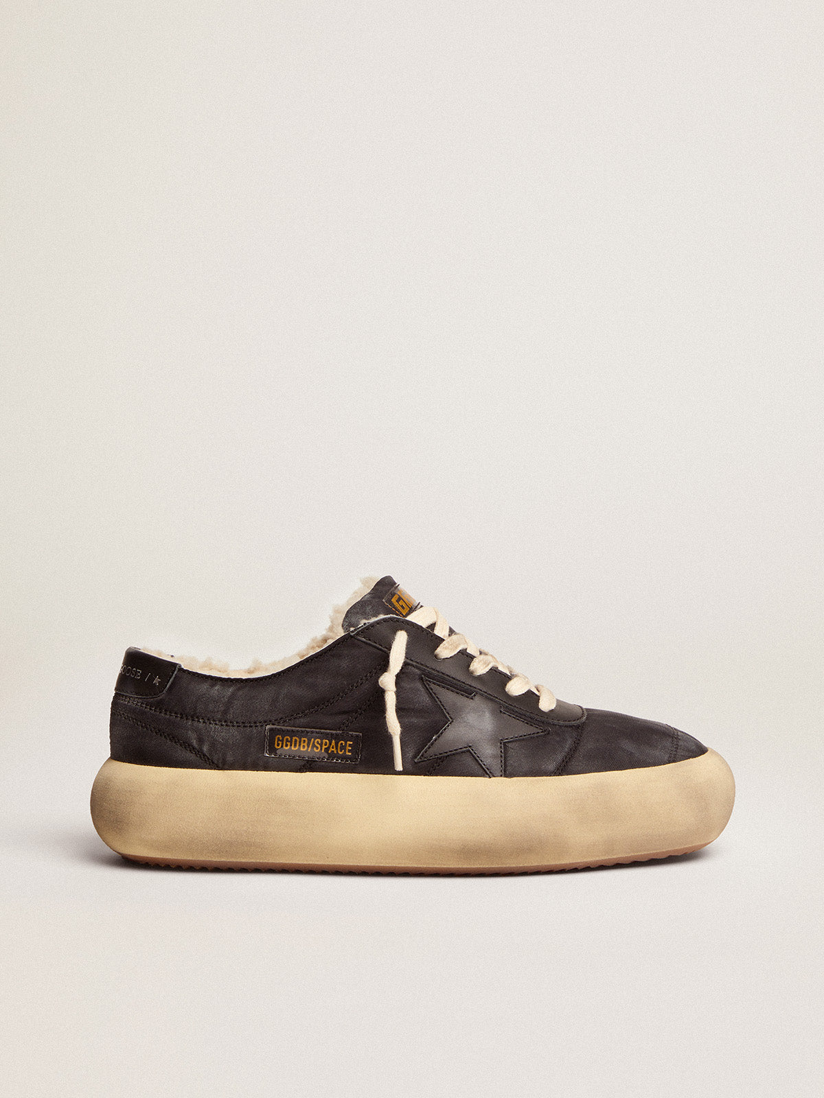 Women's Space-Star shoes in quilted black nylon with shearling lining| Golden Goose