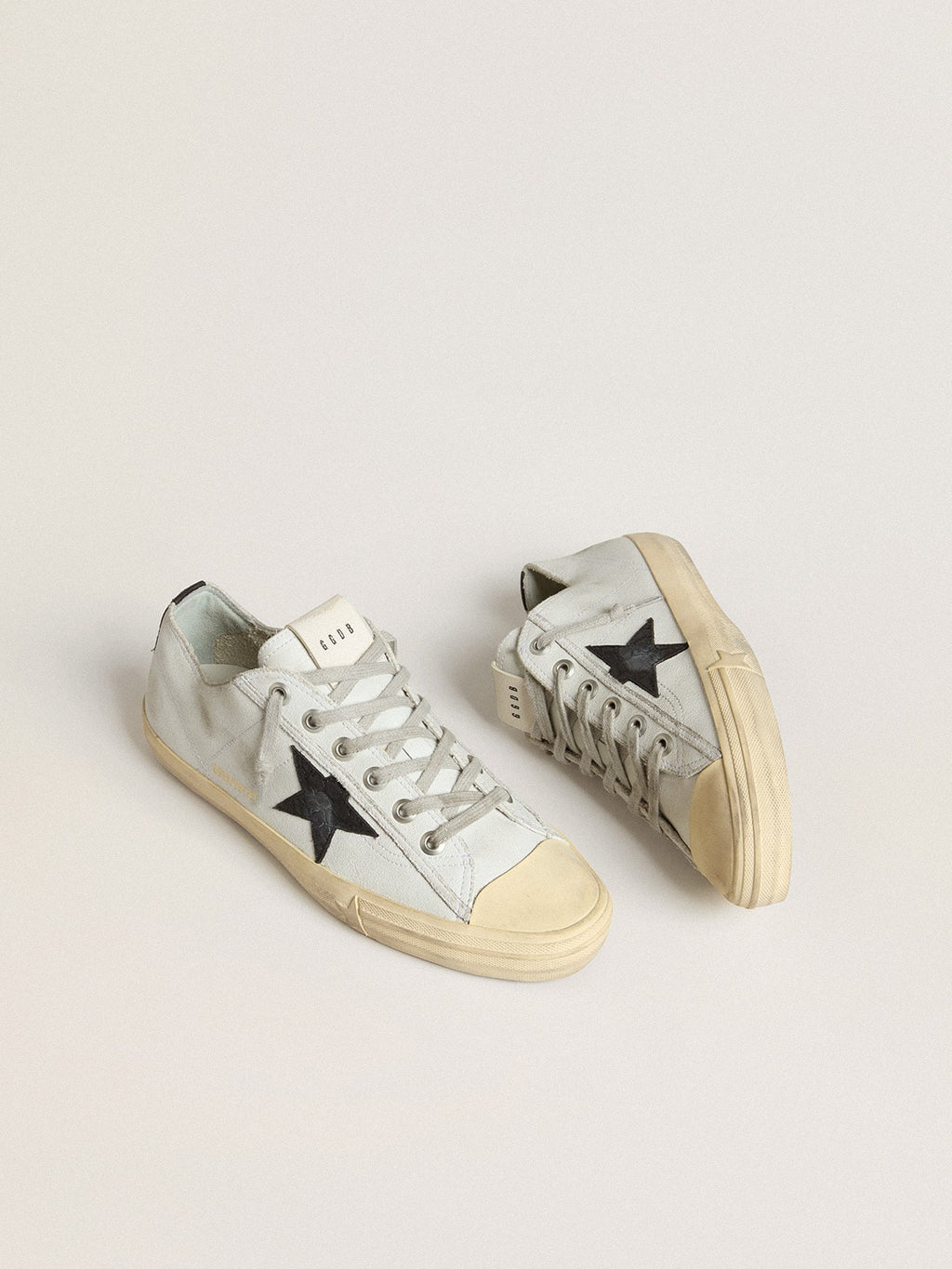 V-Star in leather with black crocodile-print leather star and heel tab| Golden Goose