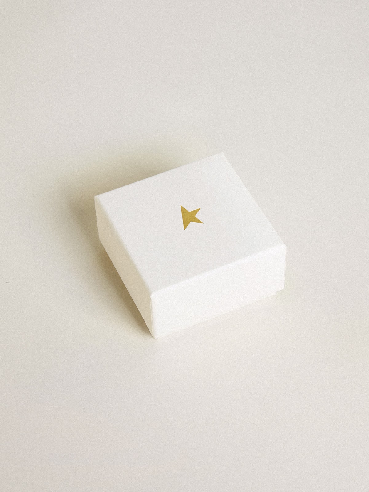 Letter F charm in gold-colored brass with crystals| Golden Goose