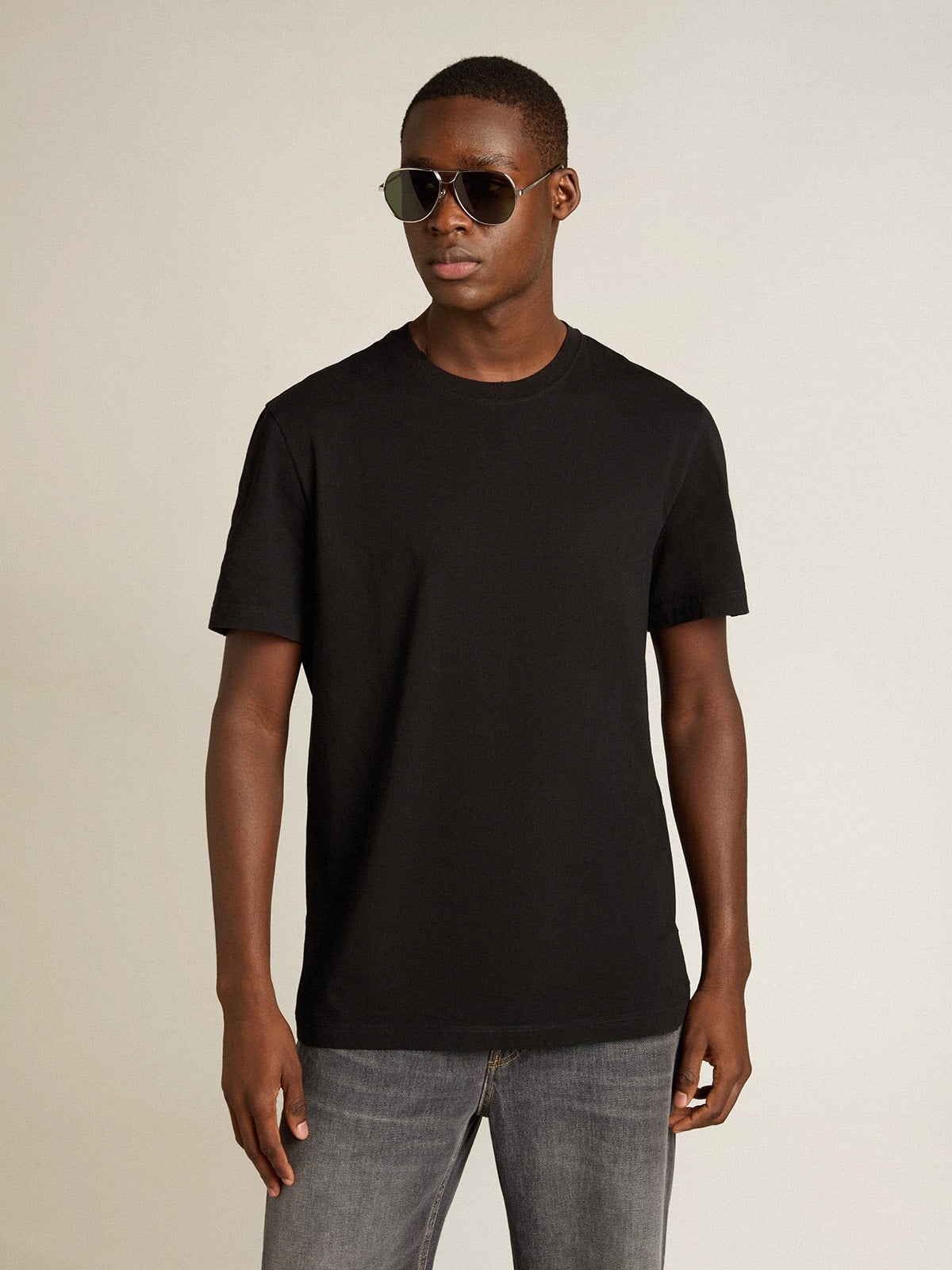 Golden Collection distressed T-shirt in vintage black| Golden Goose