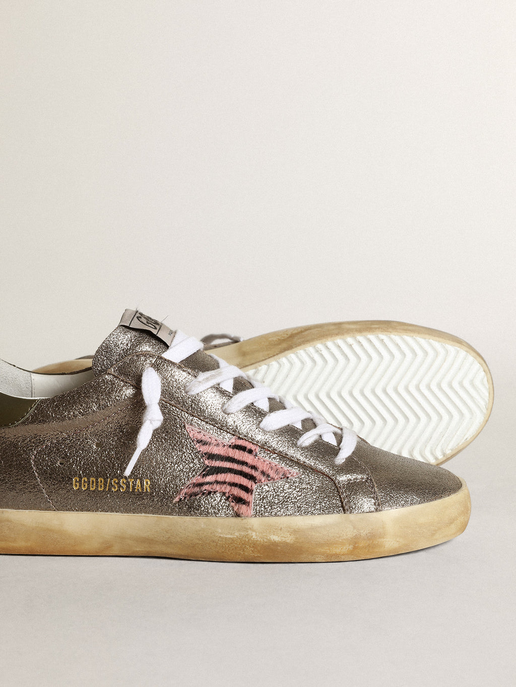 Super-Star LTD in gray laminated suede with a pony skin star| Golden Goose