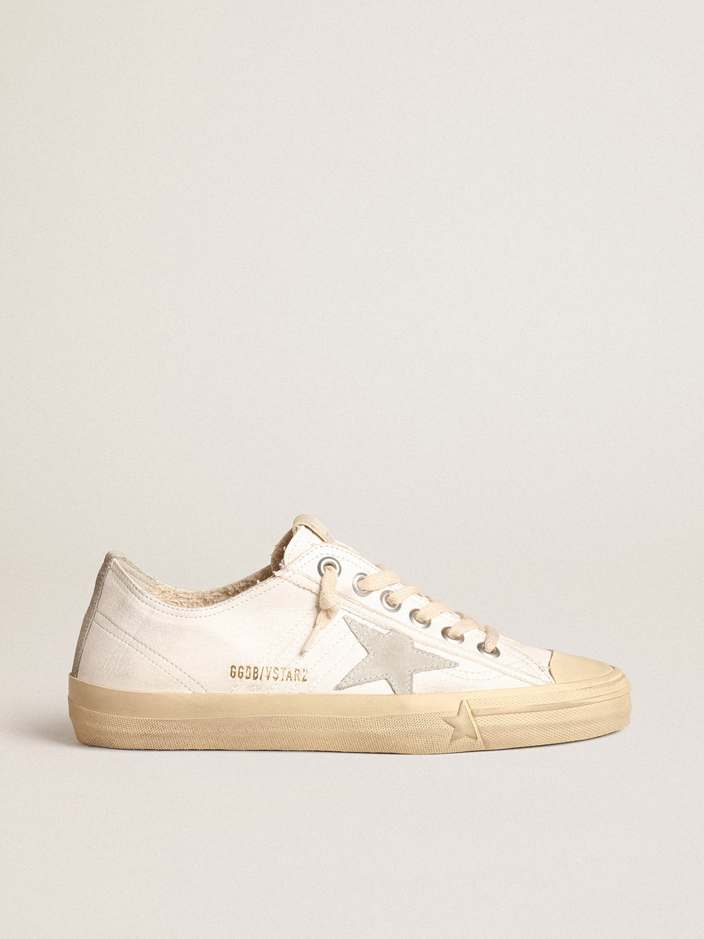 V-Star in nappa leather with ice-gray suede star and heel tab| Golden Goose