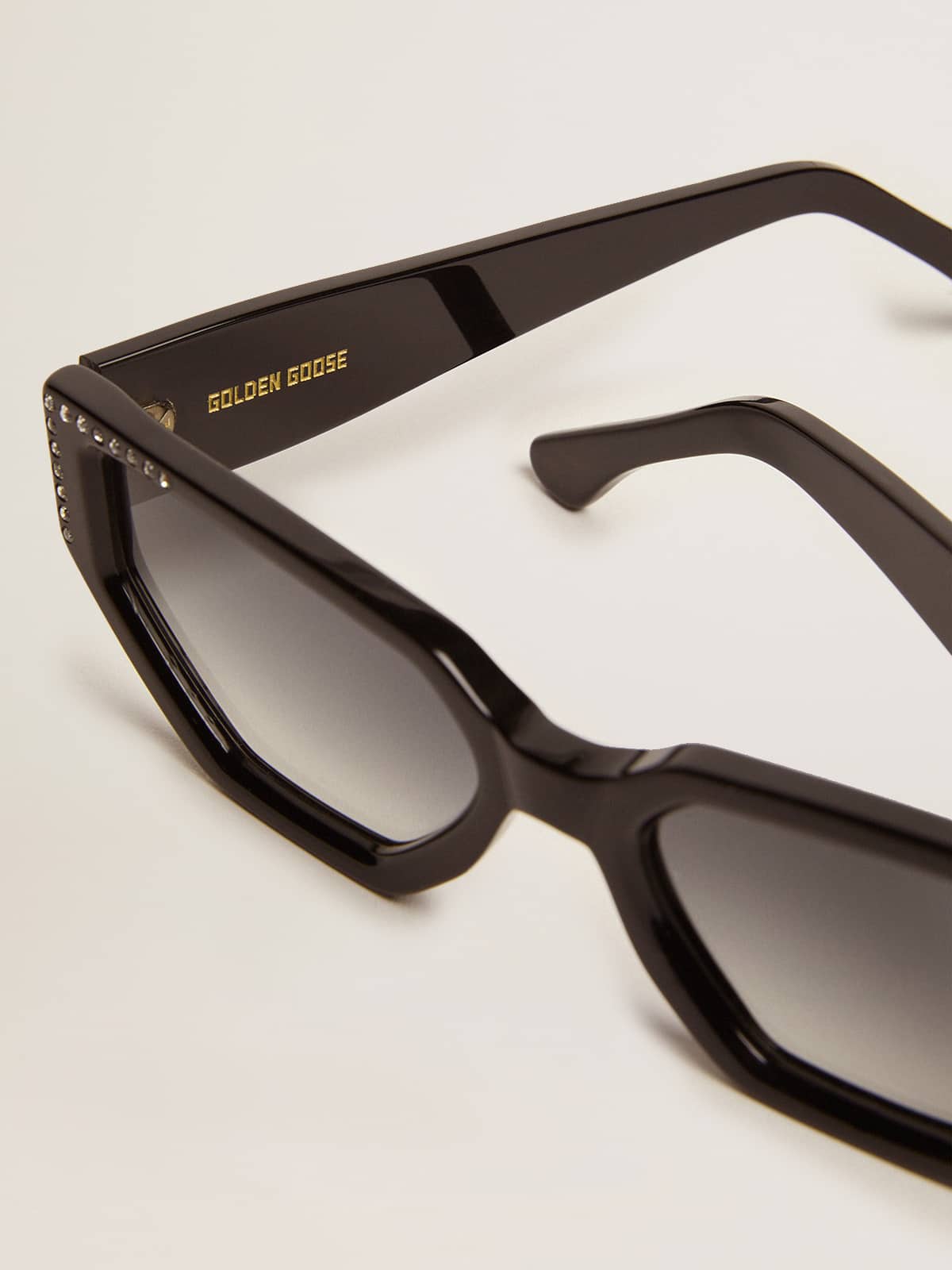 Sunglasses rectangular model with black frame and crystals| Golden Goose