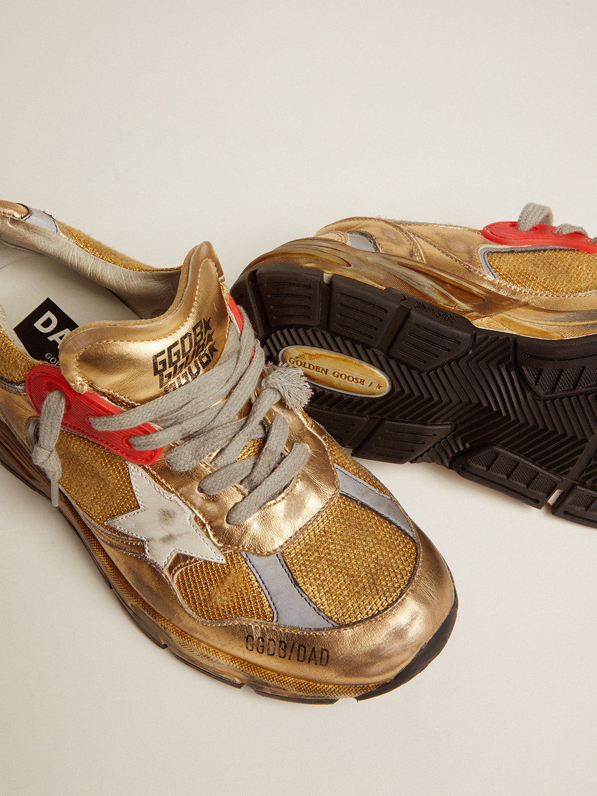 Women's Dad-Star gold with white star| Golden Goose