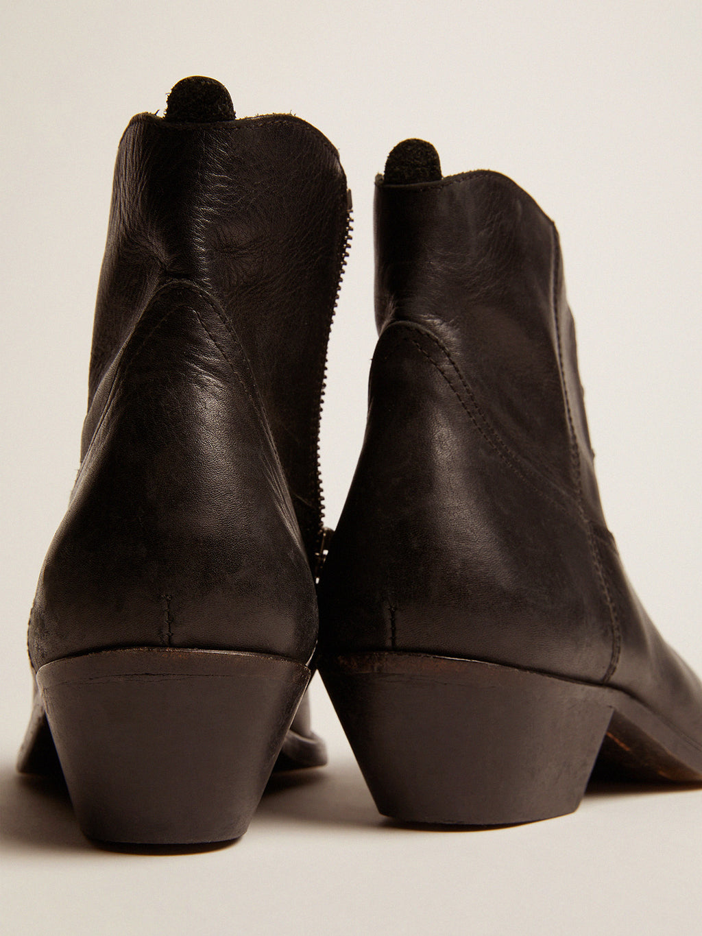 Women's leather ankle boots with western decoration| Golden Goose