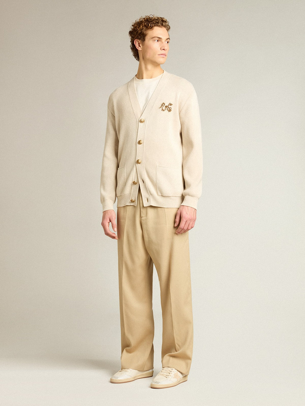 Men's sand-colored joggers with pocket on the back