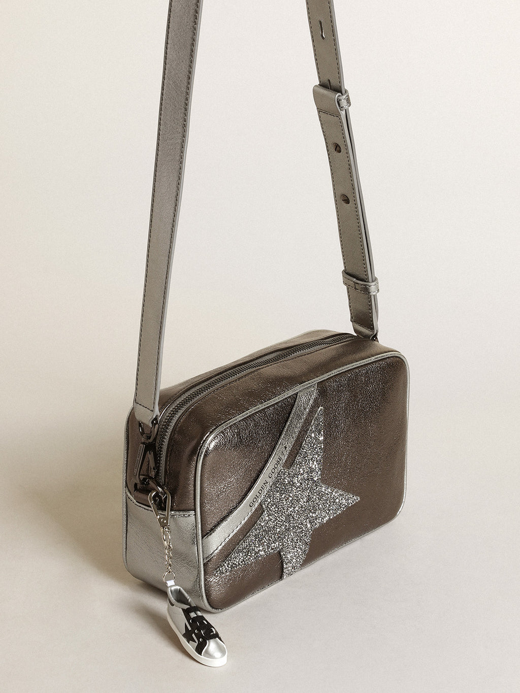 Women's Star Bag in silver leather with Swarovski crystal star| Golden Goose