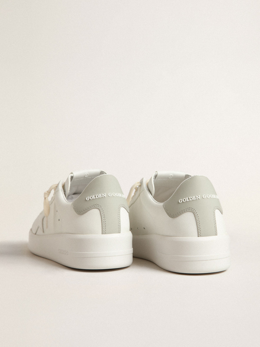 Purestar with white star and gray leather heel tab| Golden Goose