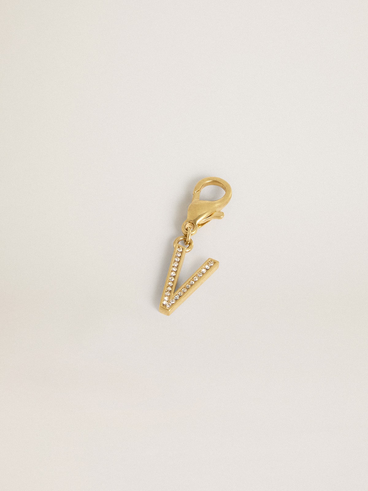 Letter V charm in gold-colored brass with crystals| Golden Goose