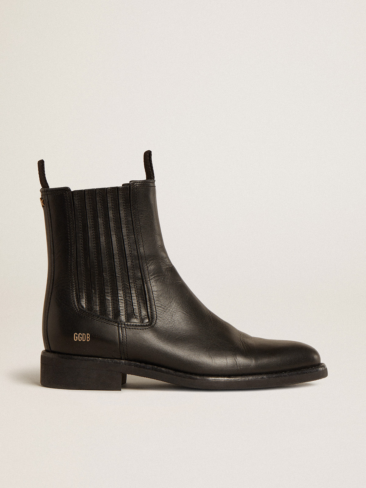 Men's Chelsea boots in black leather| Golden Goose