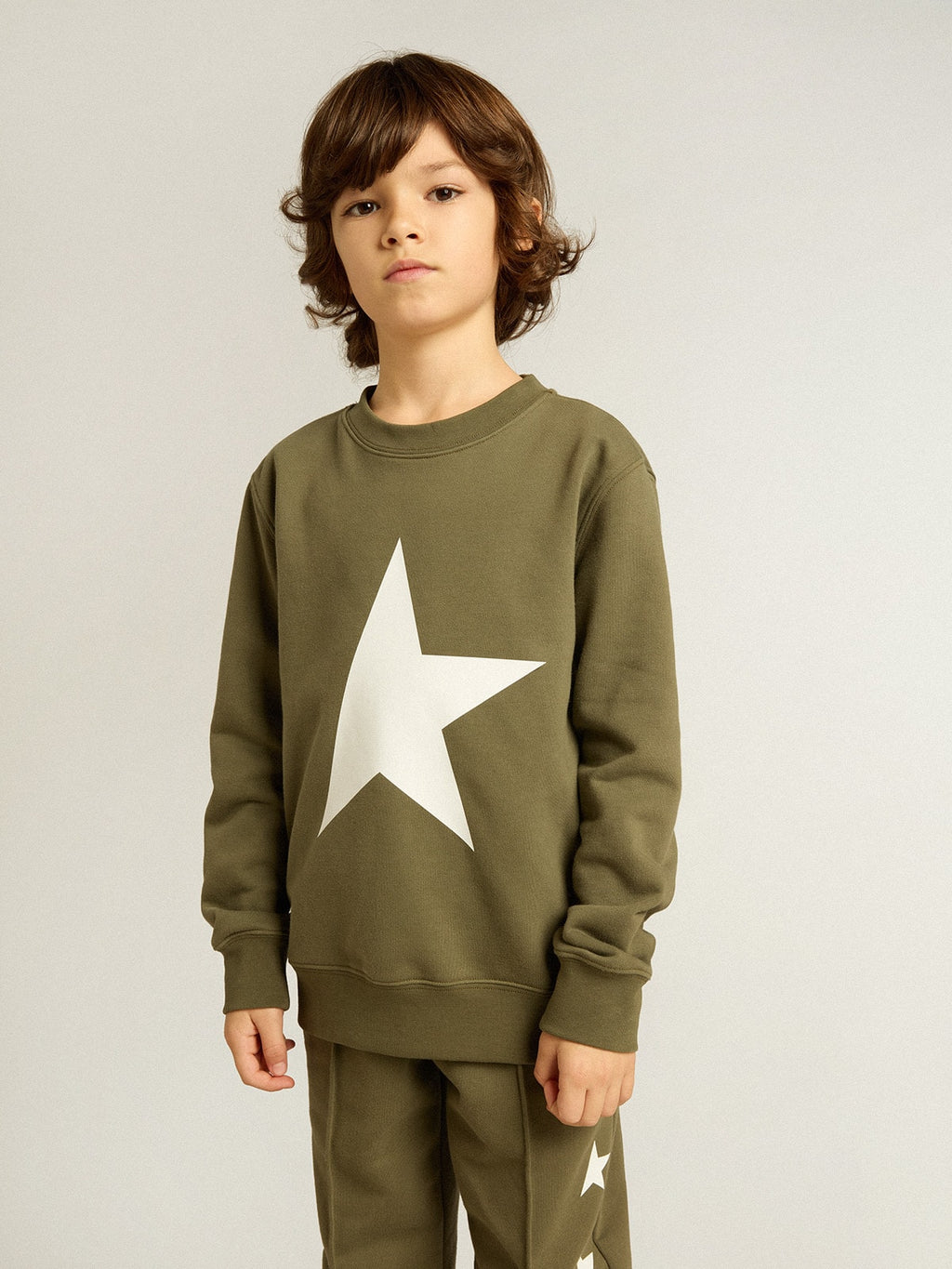 Boys' dark green sweatshirt with white maxi star on the front| Golden Goose
