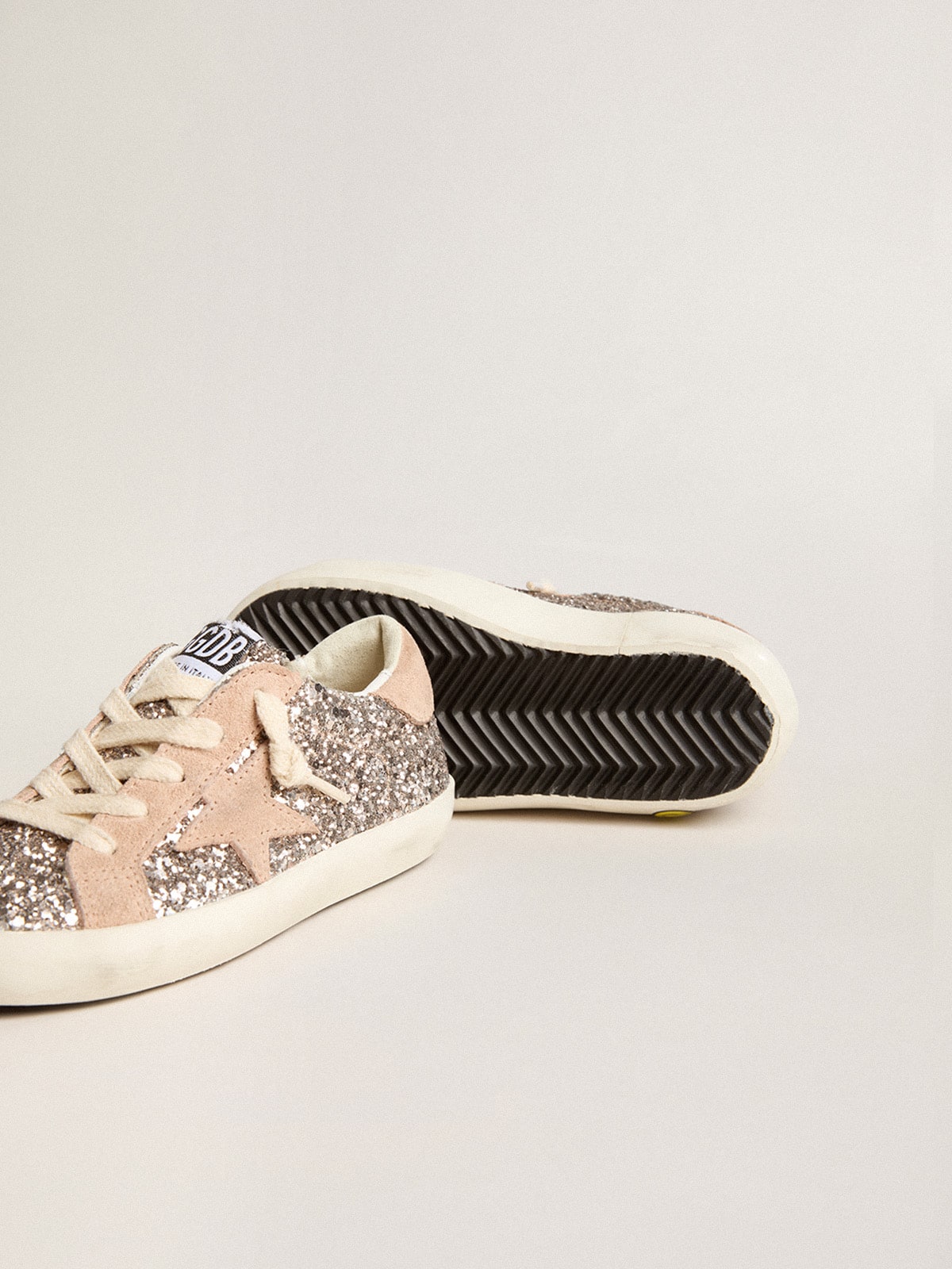 Junior Super-Star in glitter with suede star and heel tab| Golden Goose