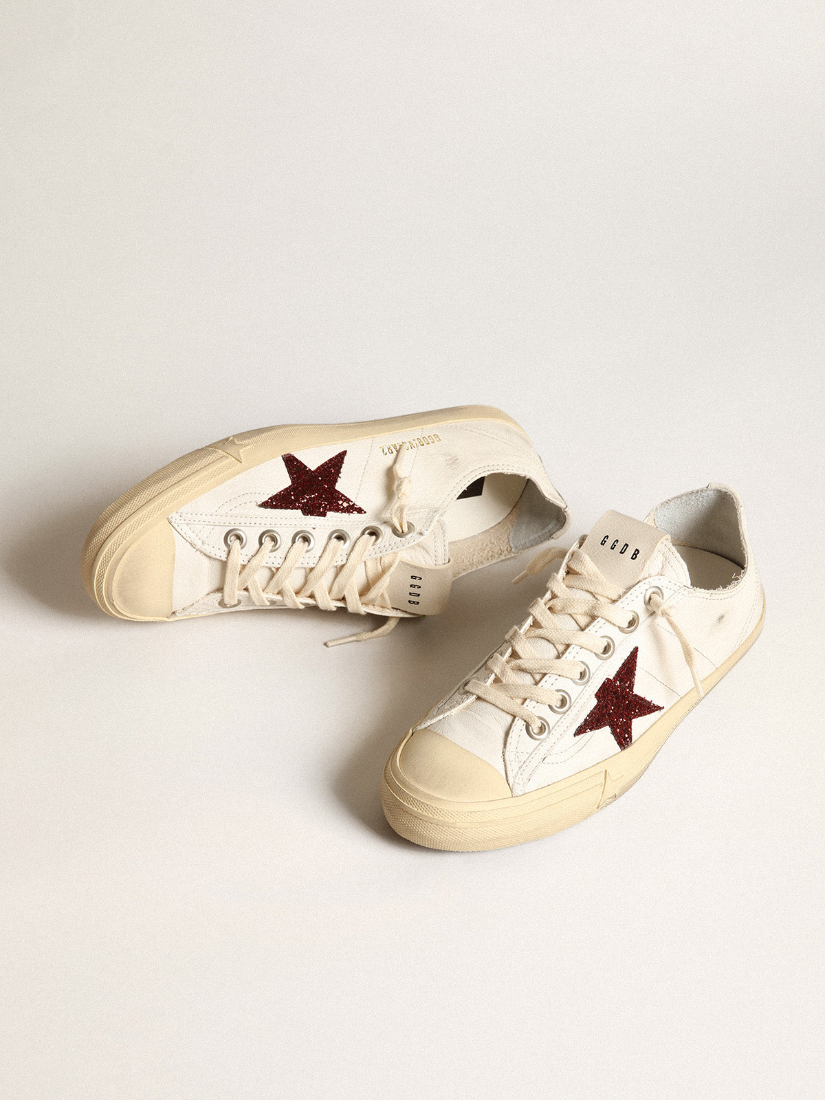 Women's V-Star in white nappa with red glitter star| Golden Goose