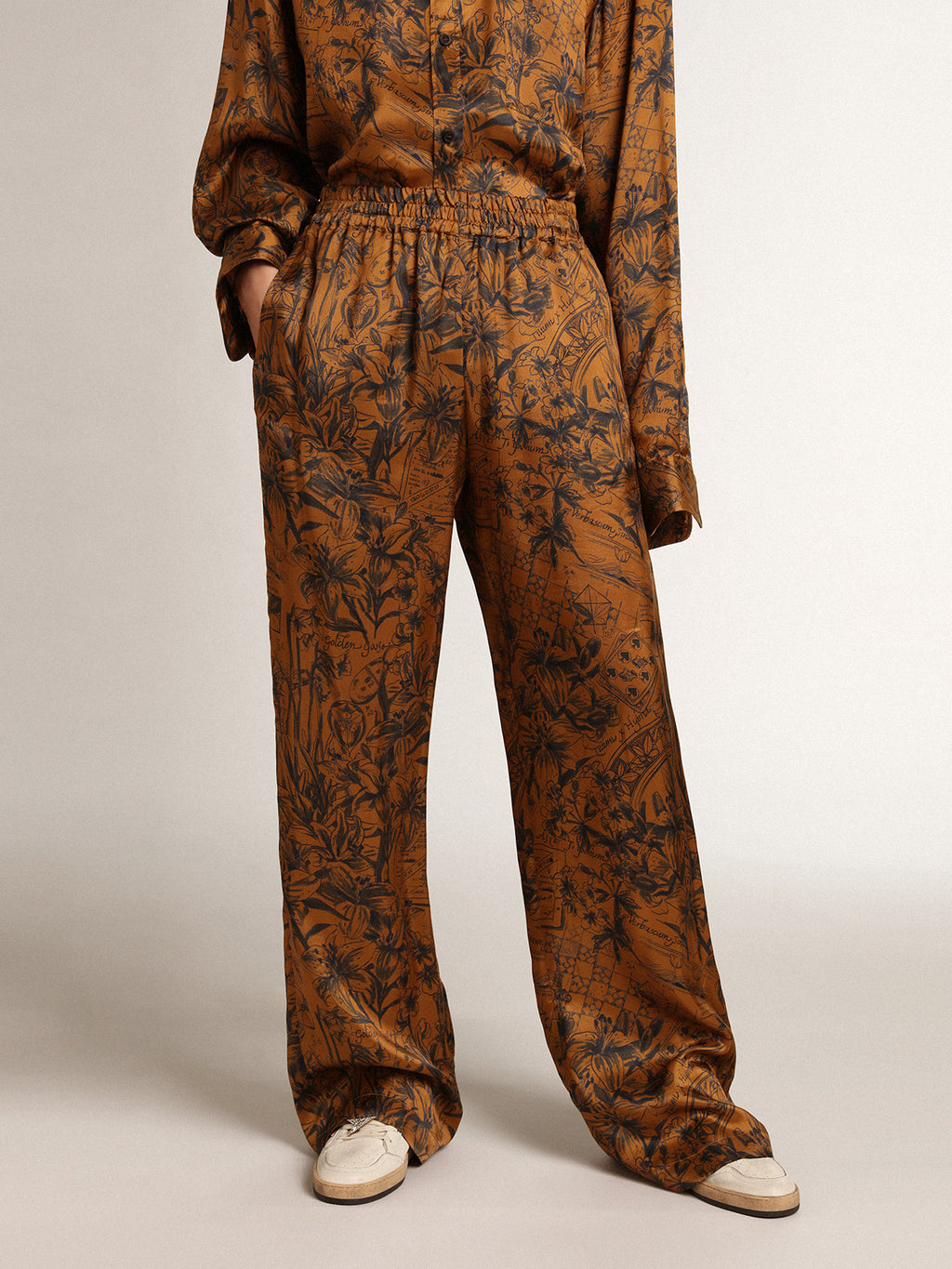 Women's joggers in golden brown with notebook print| Golden Goose