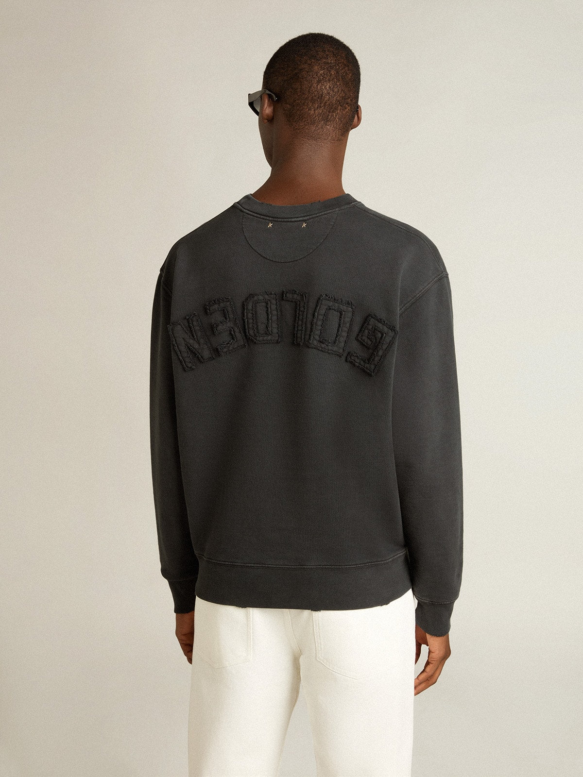 Sweatshirt in washed black with reverse logo on the back - Jersey Capsule| Golden Goose