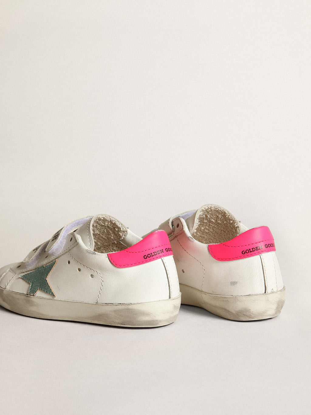 Junior Old School with aquamarine laminated leather star| Golden Goose