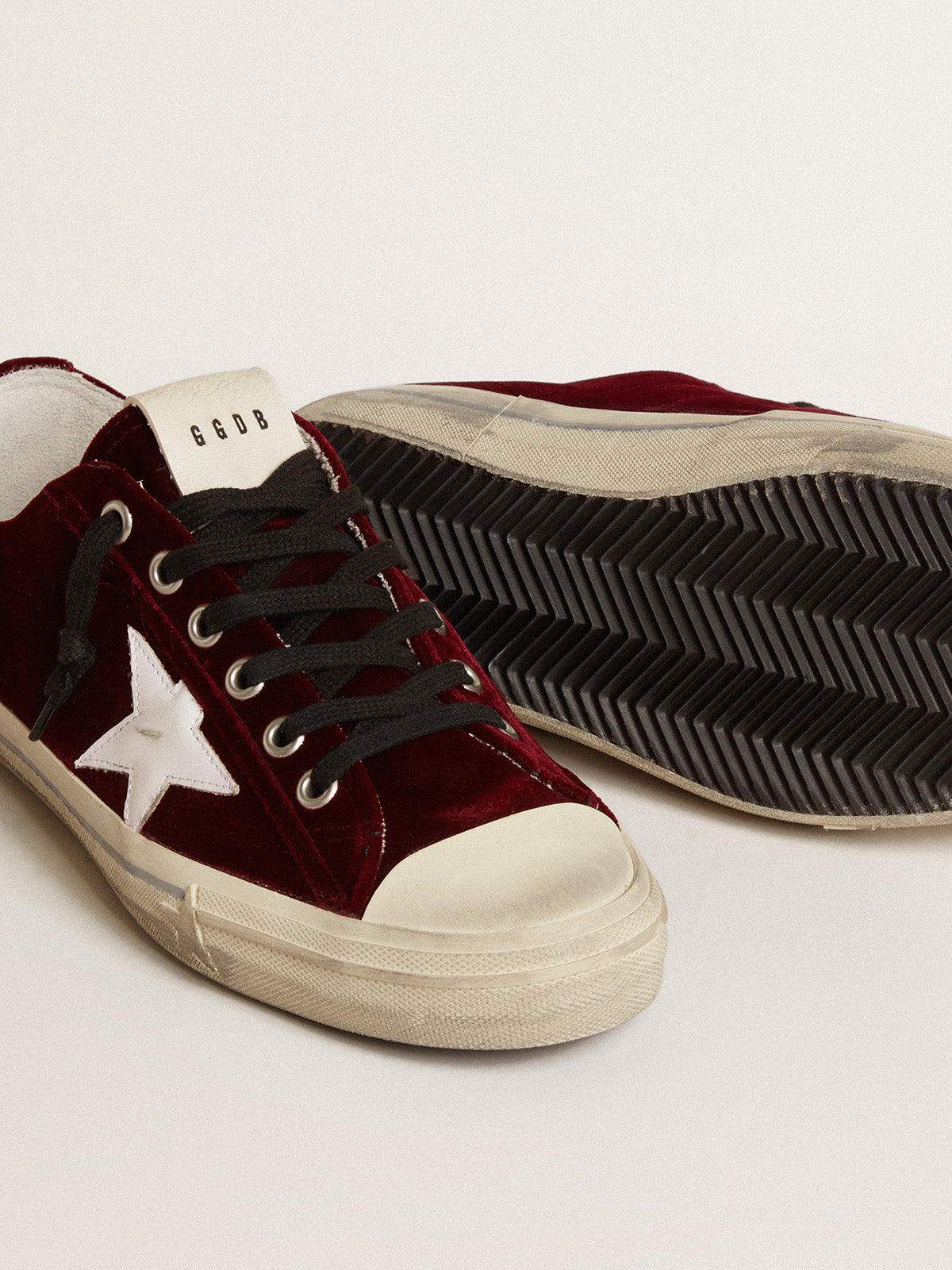Men's V-Star LTD in burgundy velvet with white leather star| Golden Goose