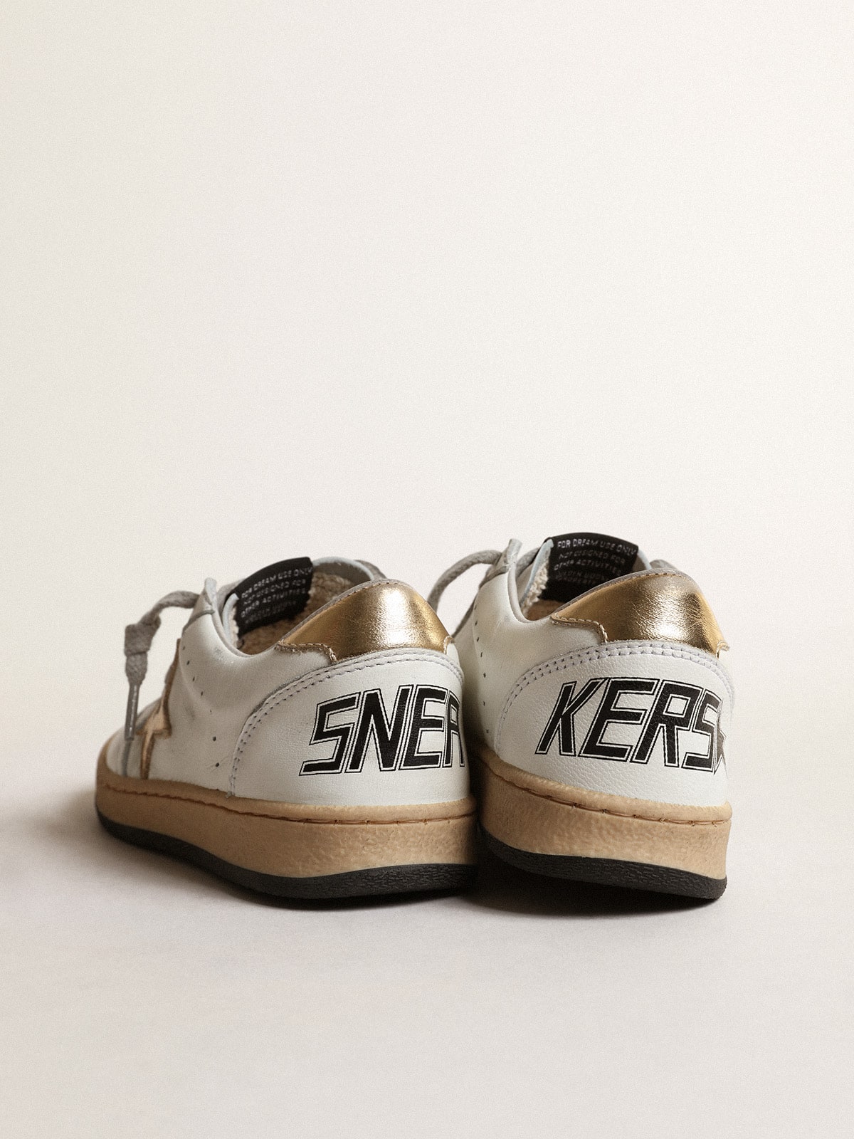 Ball Star Young with gold metallic leather star and heel tab| Golden Goose